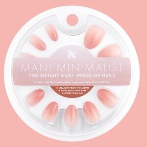 Olive and June Mani Minimalist BLUSH SYRUP GRADIENT GLUE PRESS-ONS SHORT ALMOND